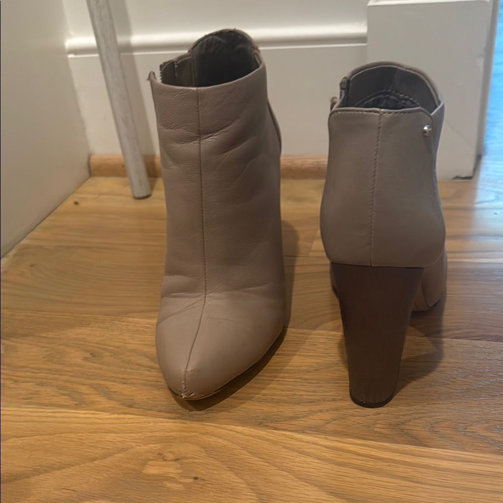 Sam Edelman Taupe Ankle Booties 7.5